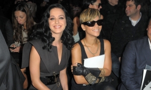 Katy Perry és Rihanna a Lagerfeld bemutatón