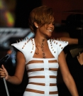 Rihanna a tüskék megszállottja lett