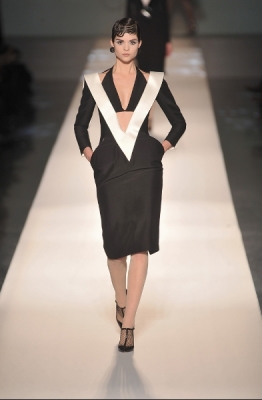 Gaultier 2009-es tavaszi-nyári haute couture kollekciójából