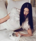 Adriana Lima a Givenchy őszi reklámkampányában