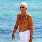 Giorgio Armani a strandon